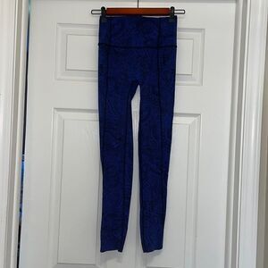 Lululemon Like Nothing 7/8 Tight Antique Paisley Sapphire Blue Black